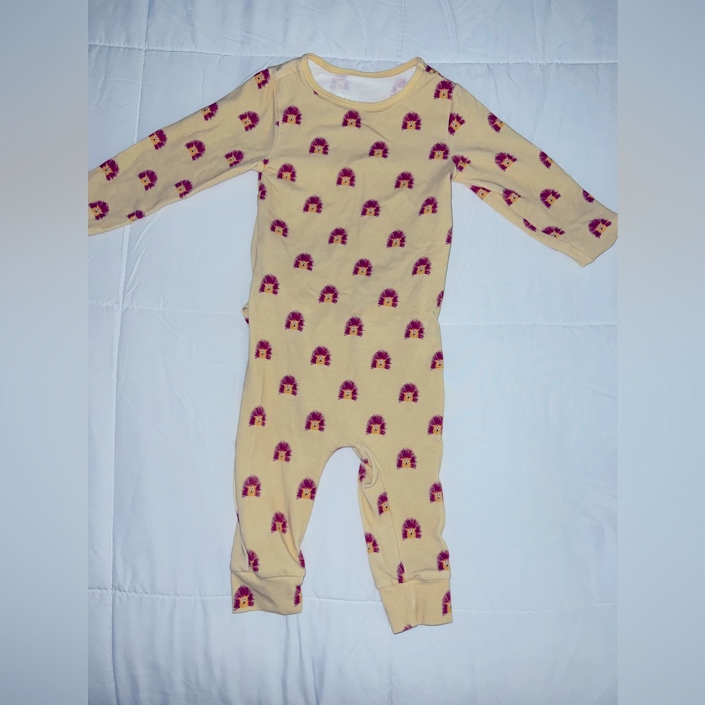 Rags to raches peekabooty romper